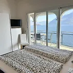 Residenza Delphin By Fewotessin Lägenhet